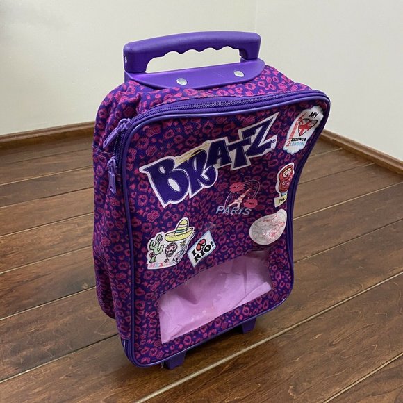 Bratz Rolling Suitcase Travel Bag - Picture 5 of 7